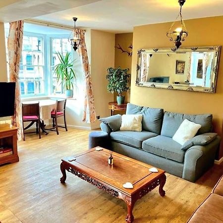 Private Woody Apartment, 2 King Beds, Very Centre Stamford Exteriör bild